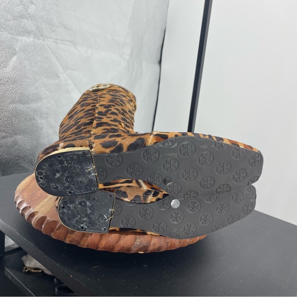 Tory Burch Calf Hair Uma Leopard Knee High Boots WOMENS Sz 8.5 Gold Logo - Picture 8 of 12